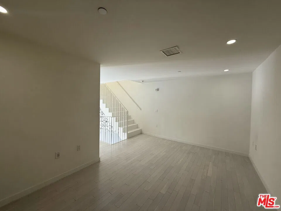 7917 Willoughby Avenue #5 West Hollywood, CA 90046