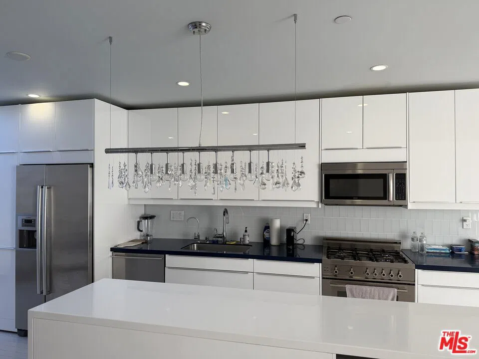 7917 Willoughby Avenue #5 West Hollywood, CA 90046