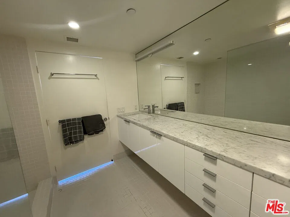 7917 Willoughby Avenue #5 West Hollywood, CA 90046