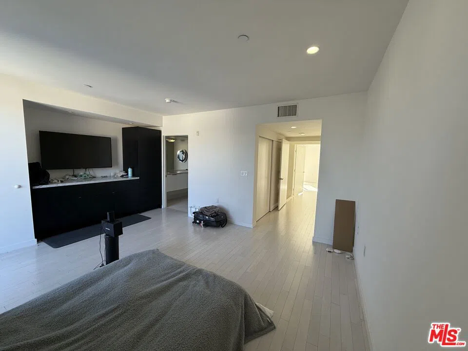7917 Willoughby Avenue #5 West Hollywood, CA 90046