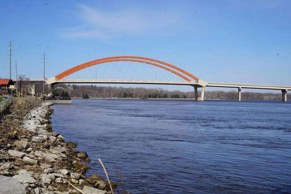 1780 River Shore Drive Hastings, MN 55033