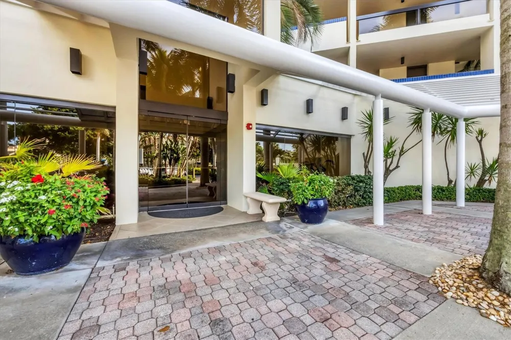 1930 HARBOURSIDE DRIVE #134 Longboat Key, FL 34228