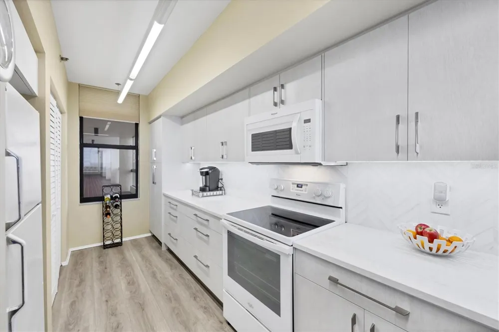 1930 HARBOURSIDE DRIVE #134 Longboat Key, FL 34228
