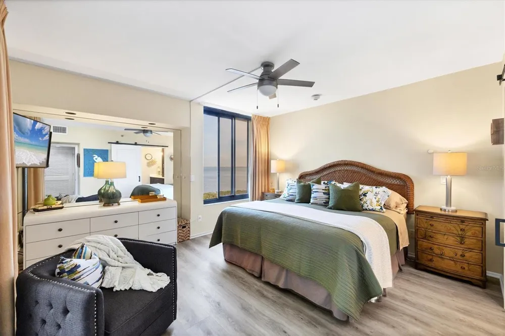 1930 HARBOURSIDE DRIVE #134 Longboat Key, FL 34228