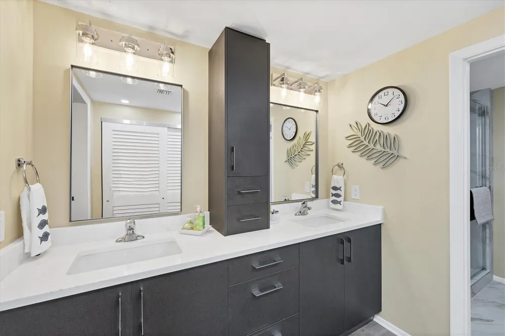 1930 HARBOURSIDE DRIVE #134 Longboat Key, FL 34228