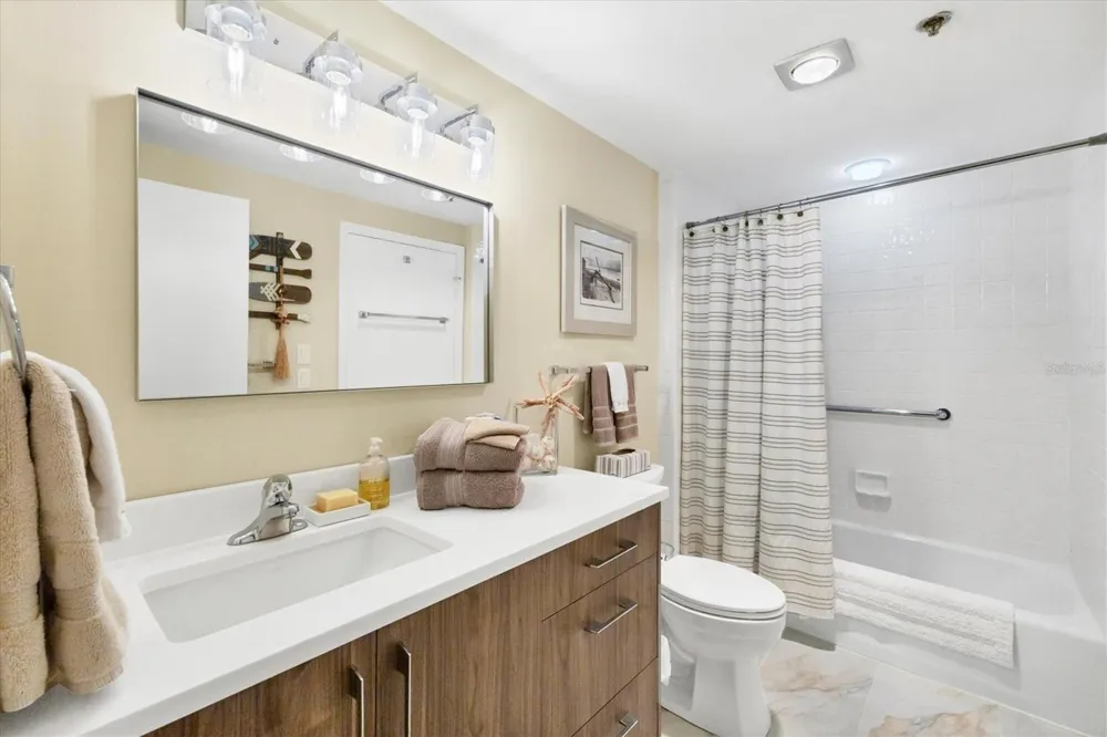 1930 HARBOURSIDE DRIVE #134 Longboat Key, FL 34228