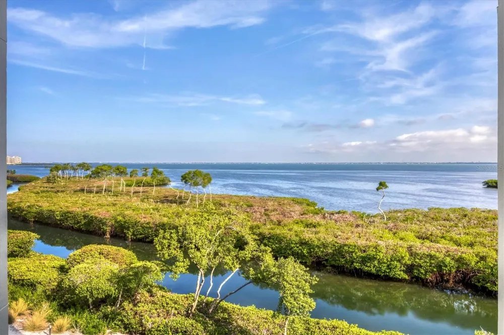 1930 HARBOURSIDE DRIVE #134 Longboat Key, FL 34228