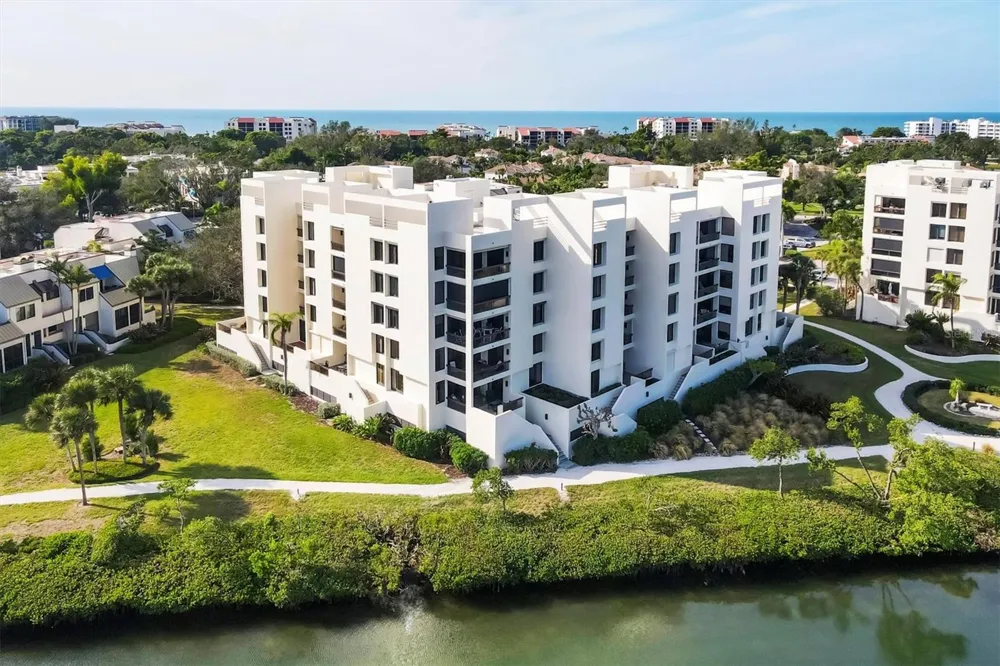 1930 HARBOURSIDE DRIVE #134 Longboat Key, FL 34228