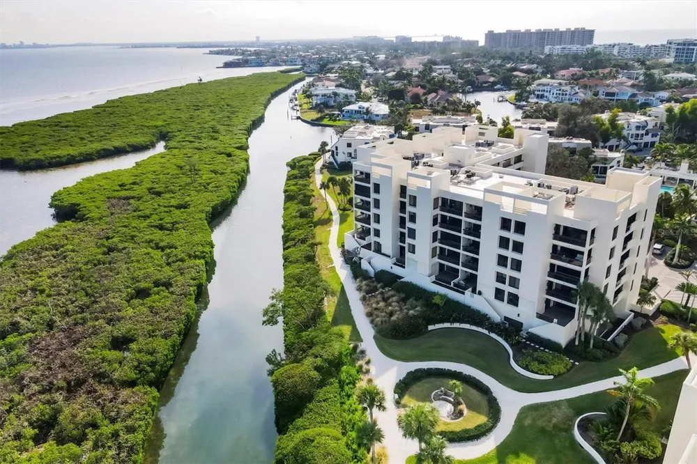 1930 HARBOURSIDE DRIVE #134 Longboat Key, FL 34228
