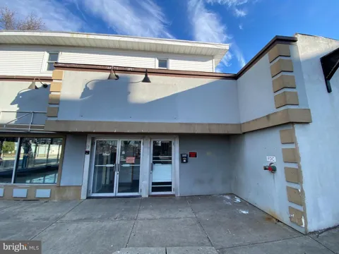 13 EAST BOULEVARD #D