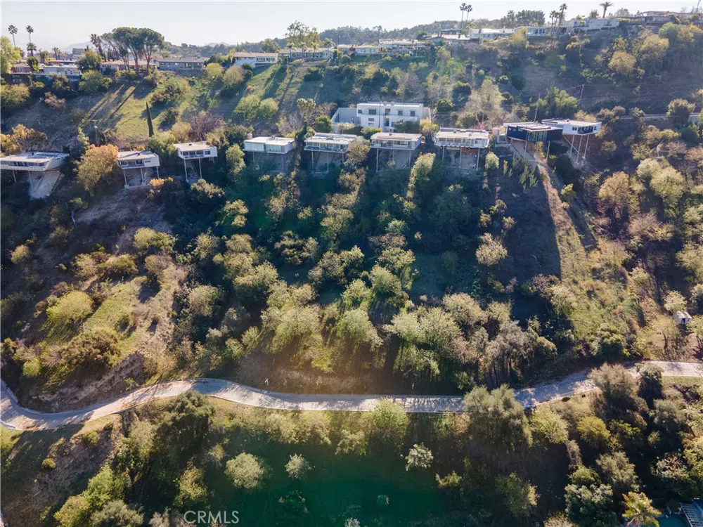 3724 Knobhill Drive Sherman Oaks, CA 91423