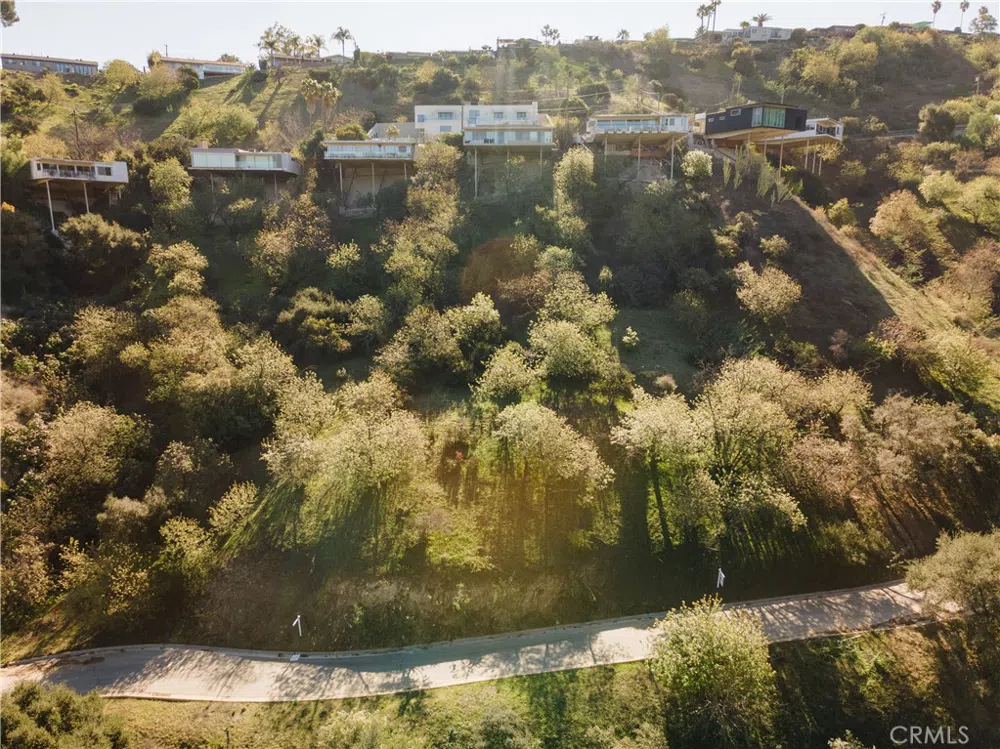 3724 Knobhill Drive Sherman Oaks, CA 91423