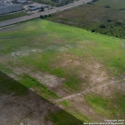 2560 US-181 S Karnes City, TX 78118