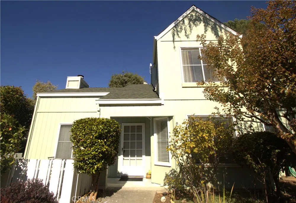 110 Marina Dr N Lakeport, CA 95453