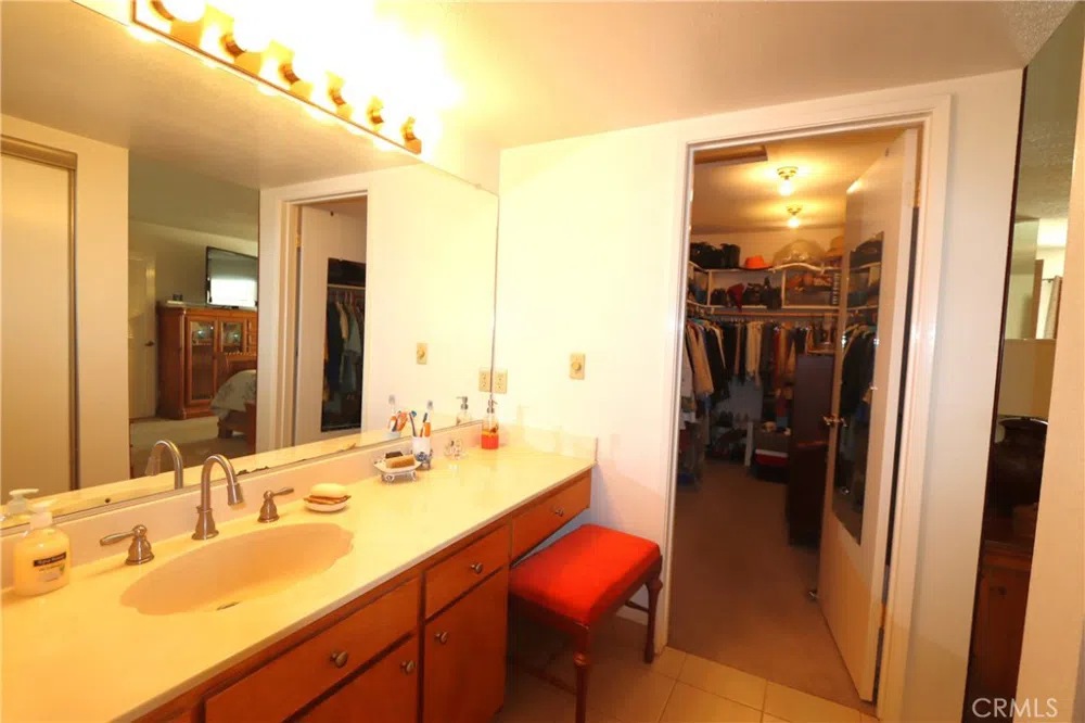 110 Marina Dr N Lakeport, CA 95453