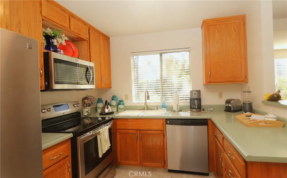 110 Marina Dr N Lakeport, CA 95453