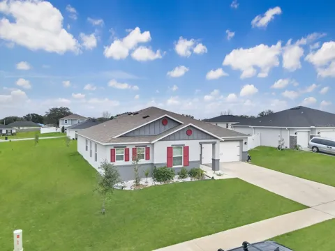 2220 GLADIOLUS LANE