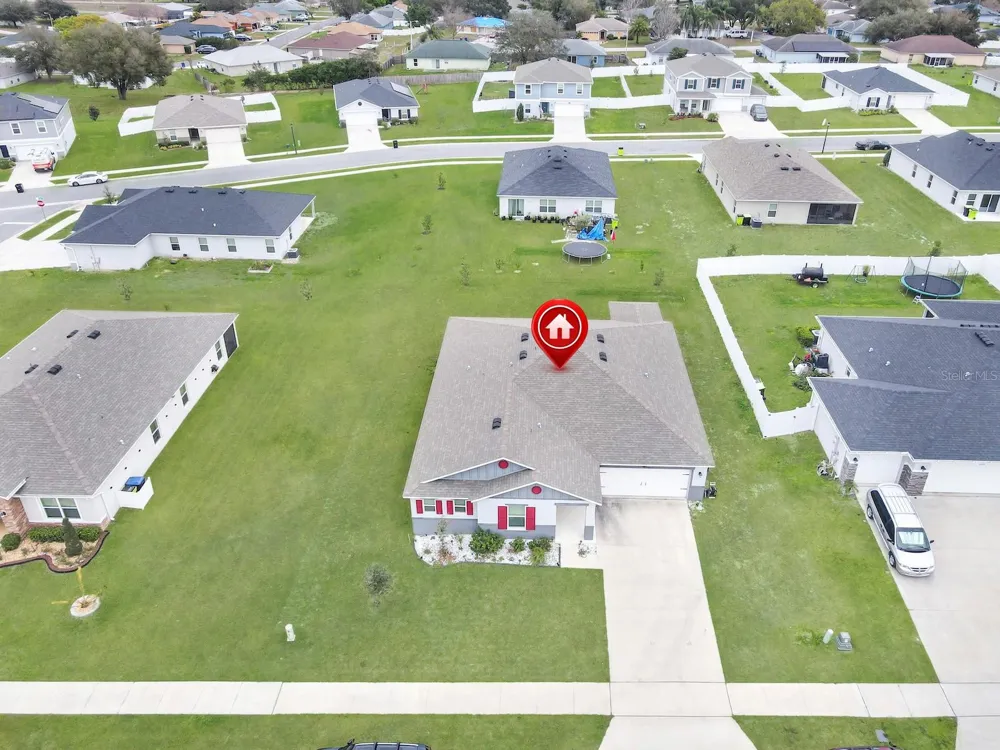 2220 GLADIOLUS LANE Mascotte, FL 34753