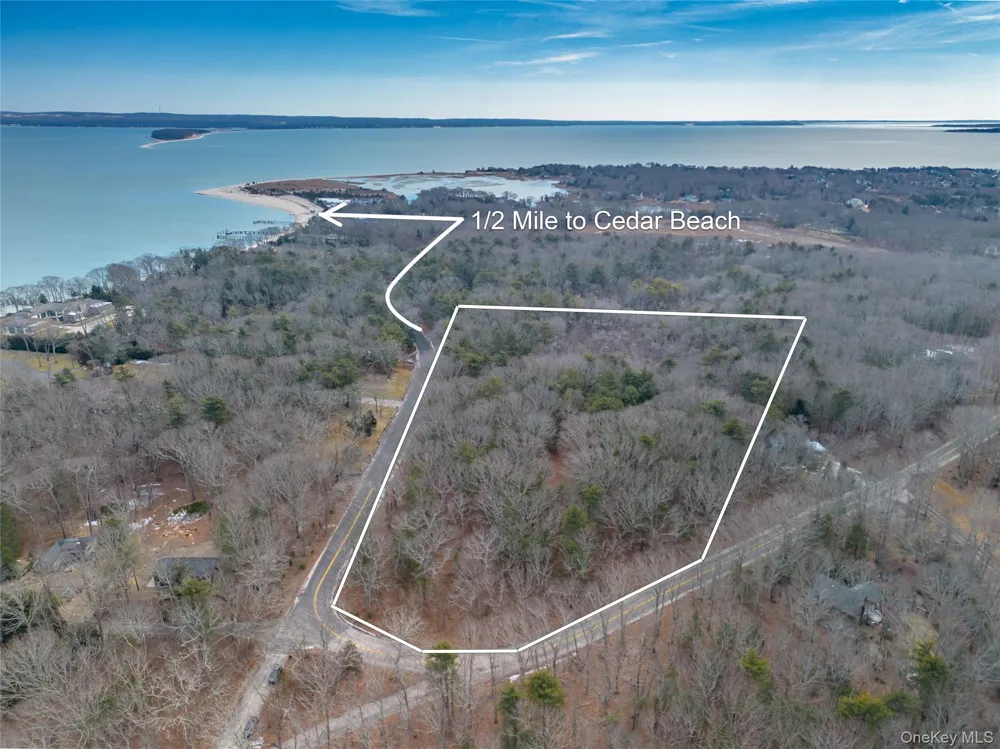 11200 Bayview Road Southold, NY 11971