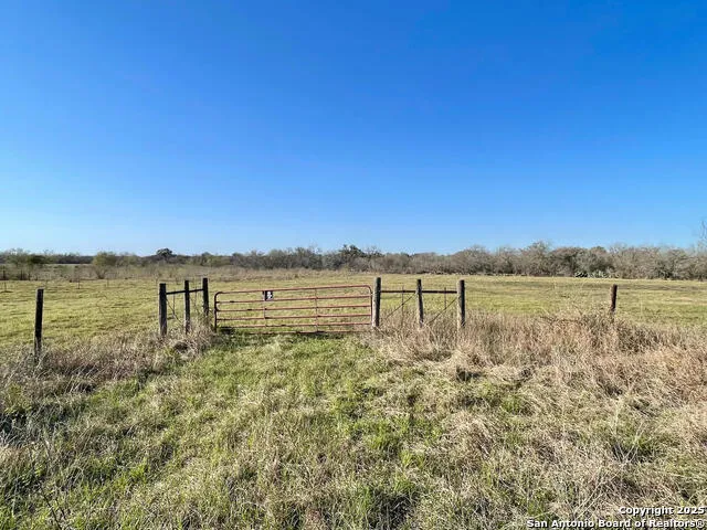 TRACT 2 West King Lane Beeville, TX 78142