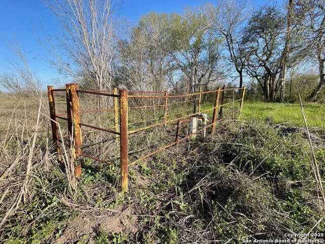 TRACT 2 West King Lane Beeville, TX 78142