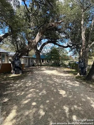 14075 Sherwood Atascosa, TX 78002