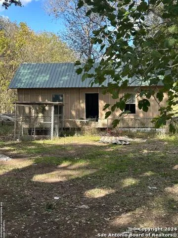 14075 Sherwood Atascosa, TX 78002