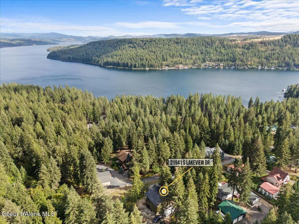 21941 S LAKEVIEW DRIVE Worley, ID 83876