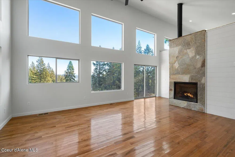 21941 S LAKEVIEW DRIVE Worley, ID 83876