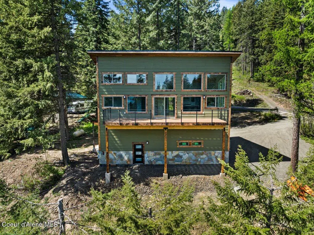 21941 S LAKEVIEW DRIVE Worley, ID 83876