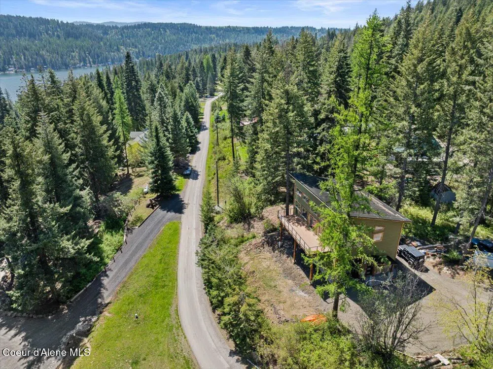 21941 S LAKEVIEW DRIVE Worley, ID 83876