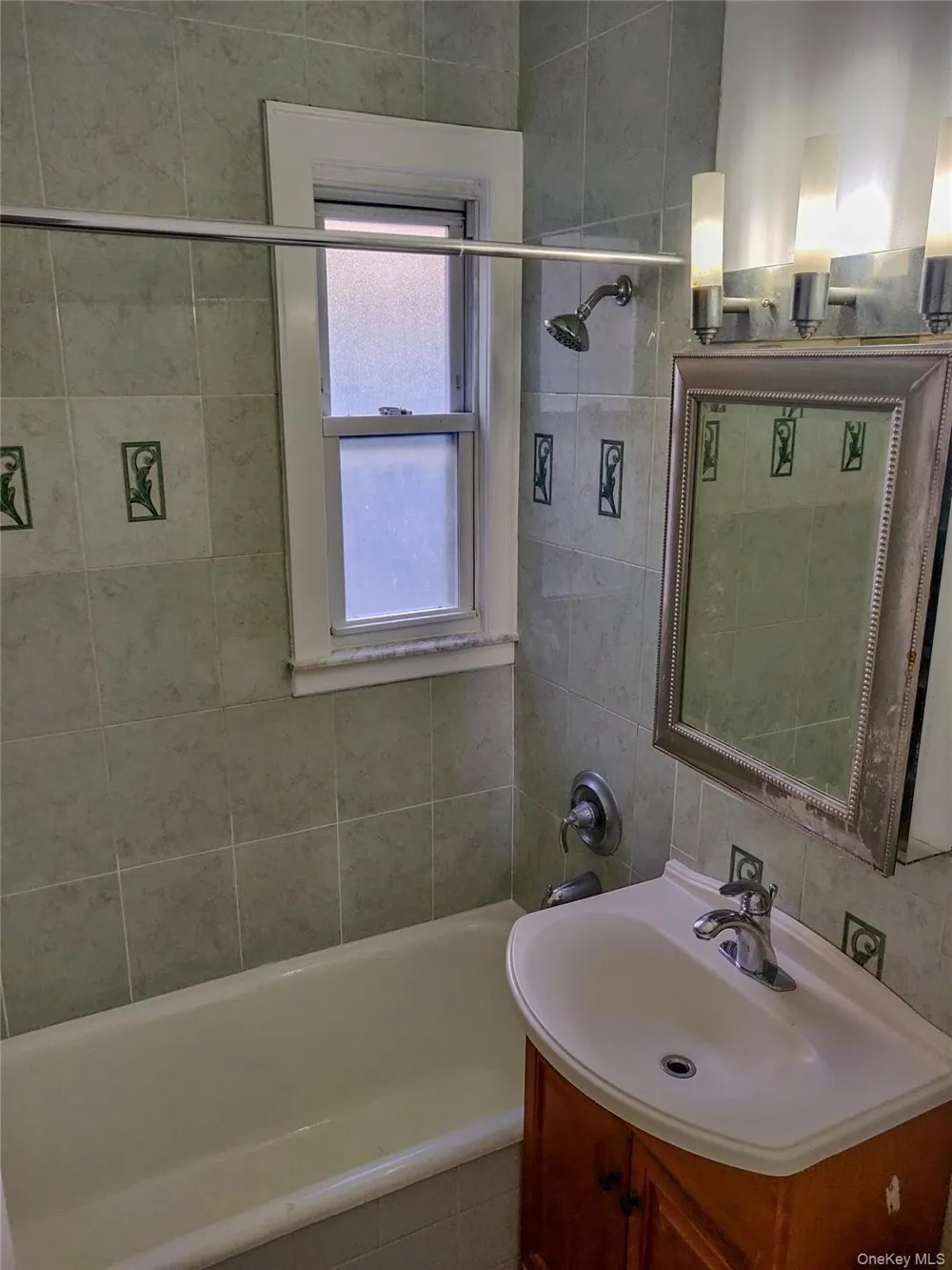 41-43 49 Street Sunnyside, NY 11104