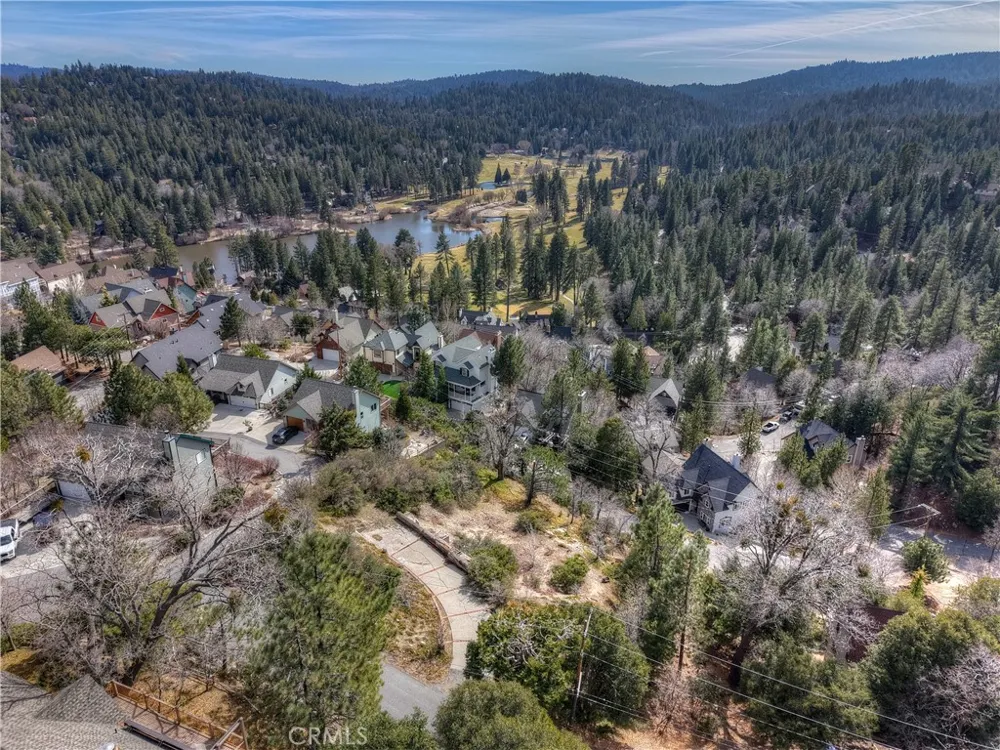 841 Madera Lane Lake Arrowhead, CA 92352