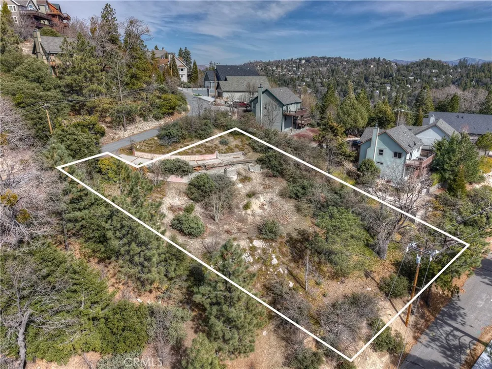 841 Madera Lane Lake Arrowhead, CA 92352