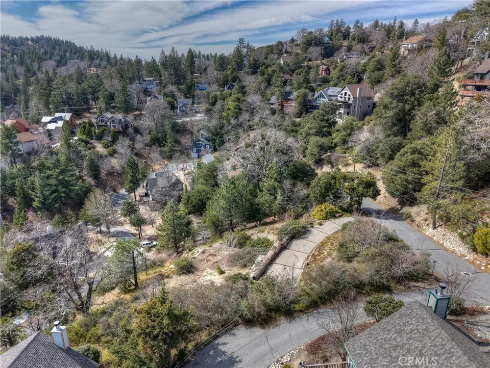 841 Madera Lane Lake Arrowhead, CA 92352