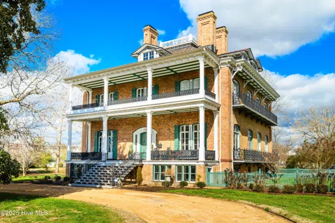 120 W King Street