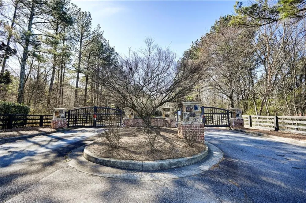 29 Saratoga Drive Rydal, GA 30171