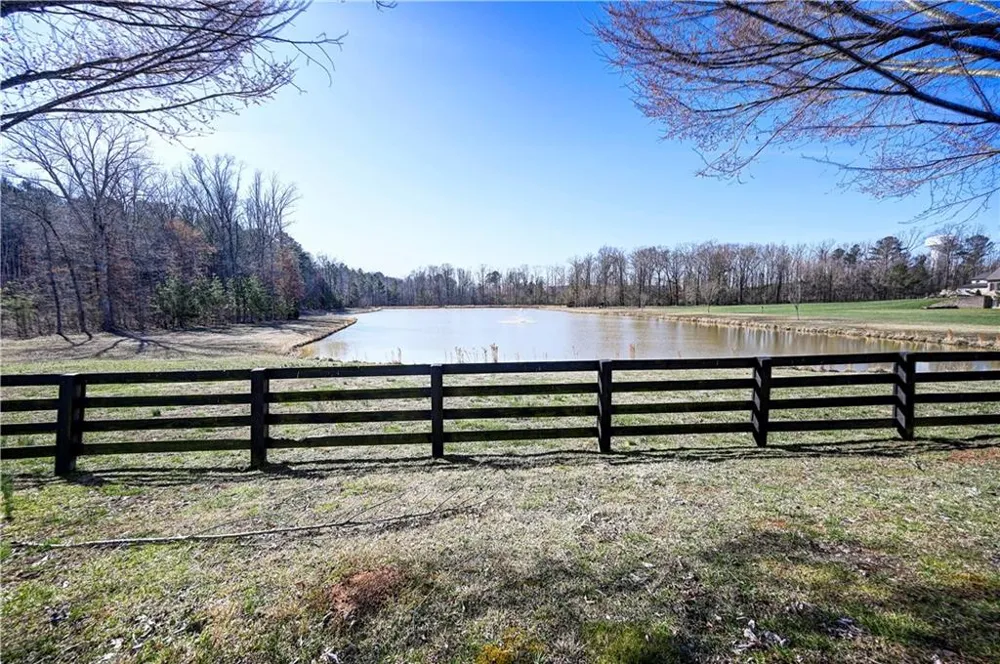 29 Saratoga Drive Rydal, GA 30171