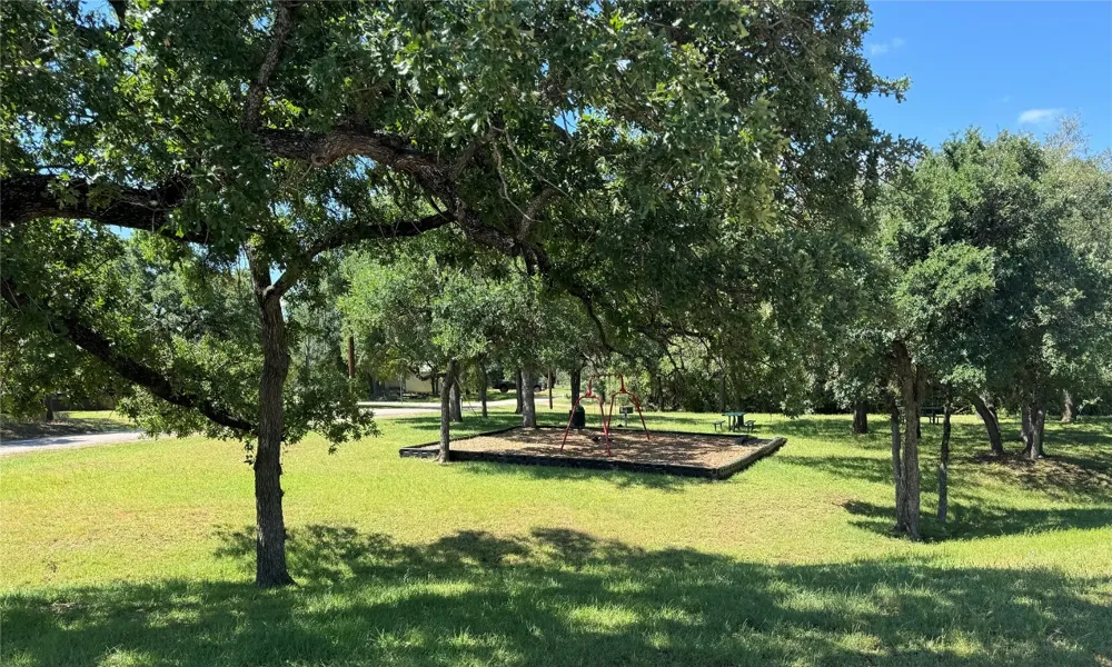 214 Northcrest Drive Marble Falls, TX 78654