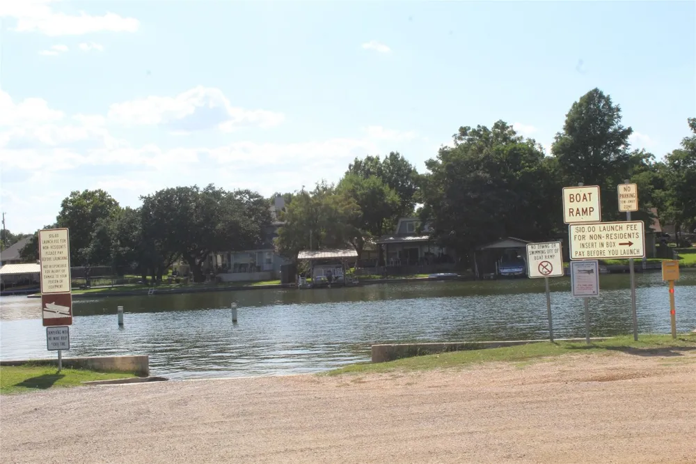 214 Northcrest Drive Marble Falls, TX 78654