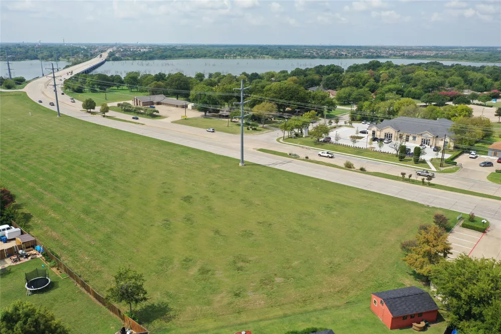 7200 Lakeview Parkway Rowlett, TX 75088