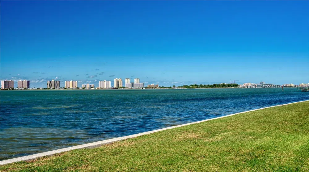 ST ANDREWS DRIVE Belleair, FL 33756