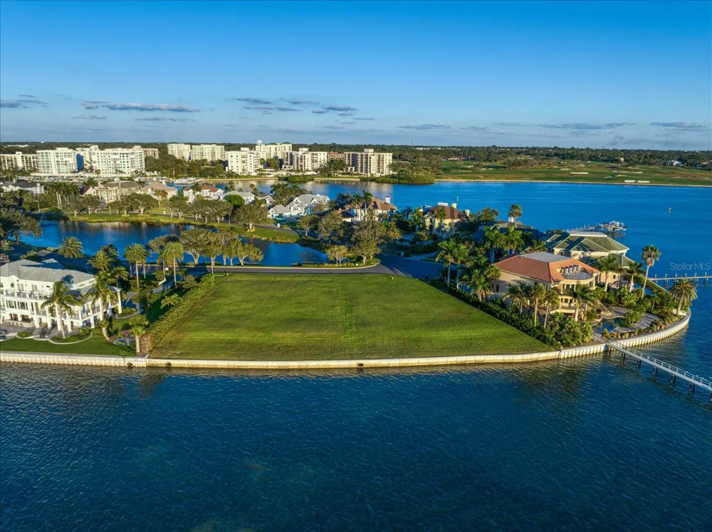 ST ANDREWS DRIVE Belleair, FL 33756