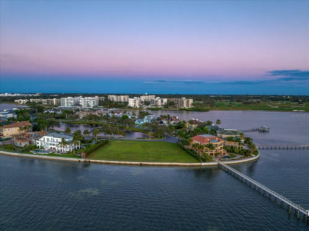 ST ANDREWS DRIVE Belleair, FL 33756
