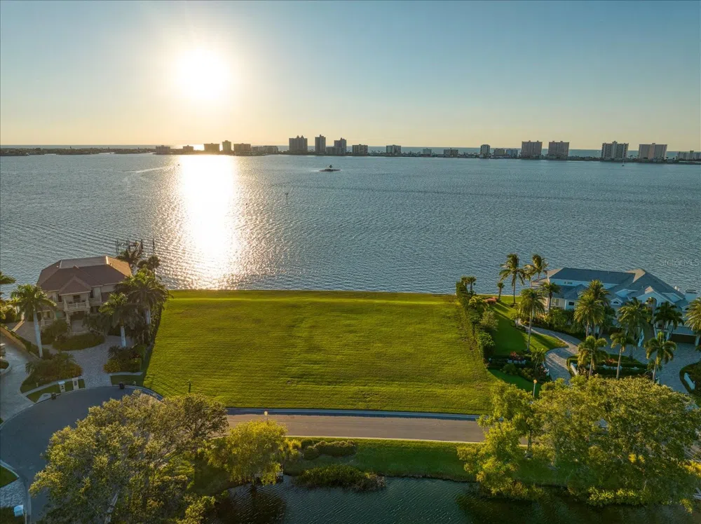 ST ANDREWS DRIVE Belleair, FL 33756