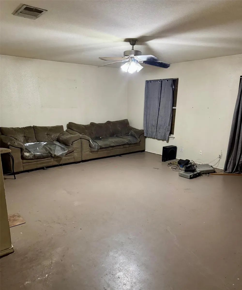 8510 Whitebrush Converse, TX 78109