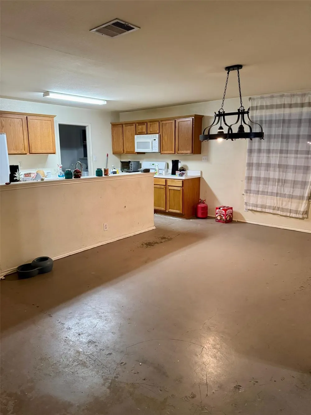 8510 Whitebrush Converse, TX 78109