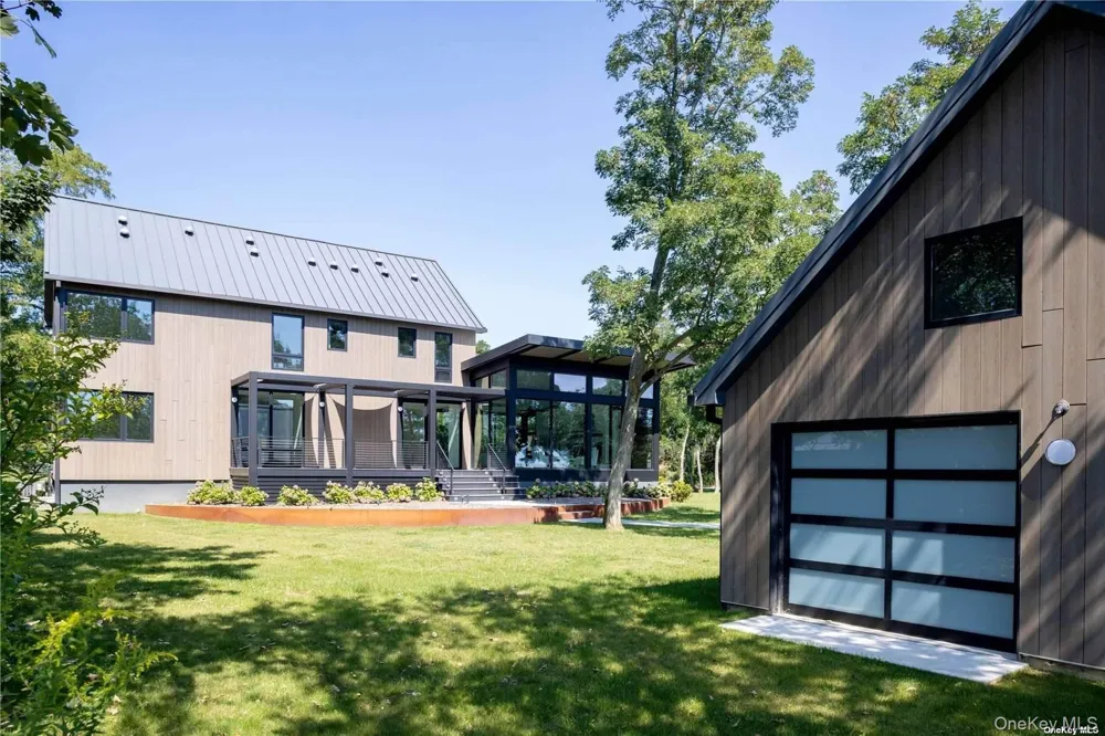 290 Windward Road Orient, NY 11957