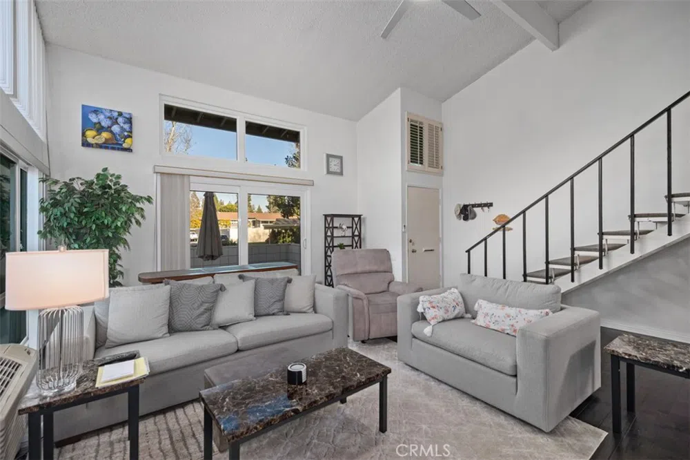 62 Calle Cadiz Laguna Woods, CA 92637
