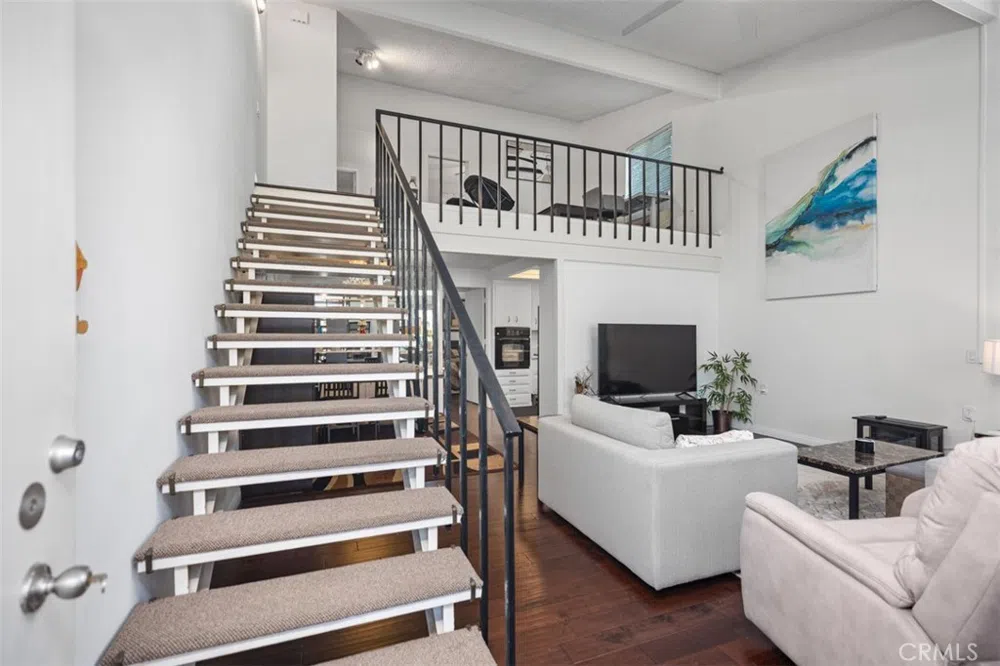 62 Calle Cadiz Laguna Woods, CA 92637